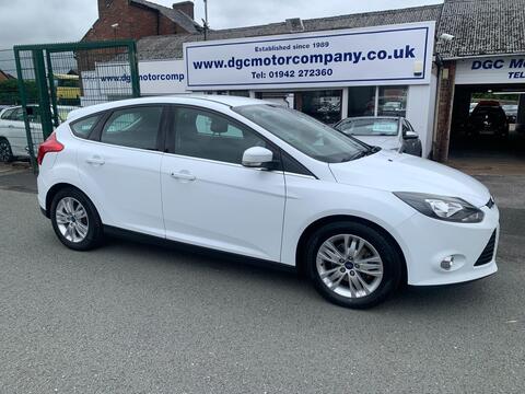 Ford Focus Hatchback 1.6 TDCi Titanium Navigator Euro 5 (s/s) 5dr