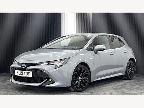 Toyota Corolla Hatchback 1.8 VVT-h Design CVT Euro 6 (s/s) 5dr