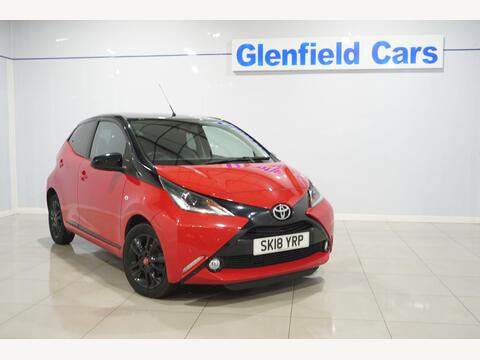 Toyota AYGO Hatchback 1.0 VVT-i x-cite 4 Red Bi-Tone Euro 6 5dr