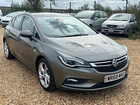 Vauxhall Astra Hatchback 1.6 CDTi BlueInjection SRi Nav Euro 6 (s/s) 5dr