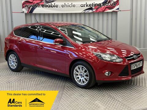 Ford Focus Hatchback 1.6 Titanium Euro 5 5dr