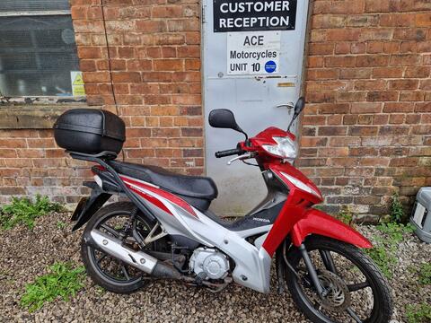 Honda Wave Scooter 110 Semi-Automatic Euro 3