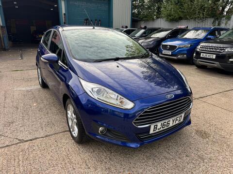Ford Fiesta Hatchback 1.25 Zetec Euro 6 5dr