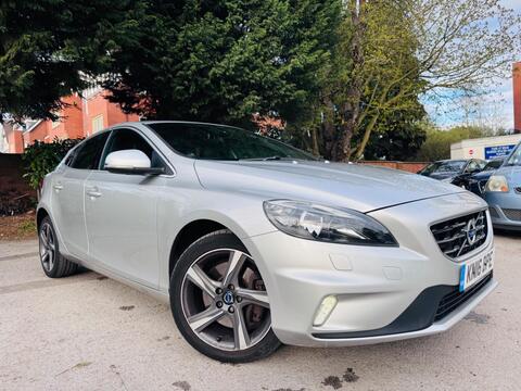 Volvo V40 Hatchback 2.0 D3 R-Design Nav Auto Euro 6 (s/s) 5dr