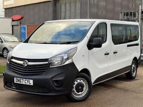 Vauxhall Vivaro Combi Van 1.6 CDTi 2900 BiTurbo ecoTEC L2 H1 Euro 6 (s/s) 5dr (9 Seat)