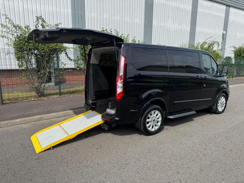 Ford Tourneo Custom Minibus 2.0 310 EcoBlue Titanium Auto L1 Euro 6 (s/s) 5dr