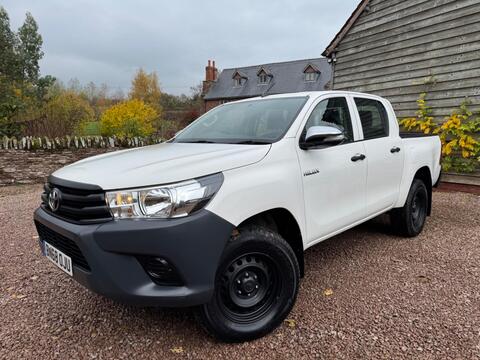 Toyota Hilux Pickup 2.4 D-4D Active 4WD Euro 6 4dr (3.5t)