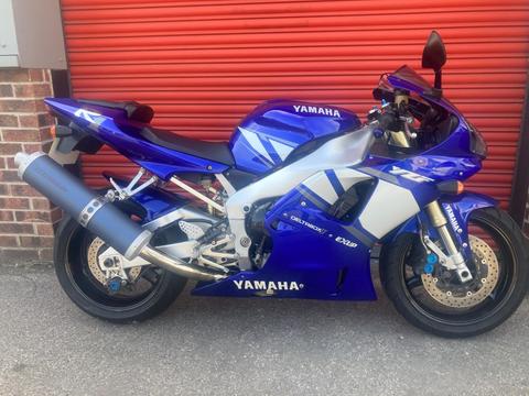 Yamaha R1 Super Sports 1000