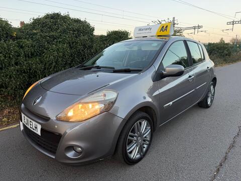 Renault Clio Hatchback 1.2 Dynamique TomTom Euro 5 5dr