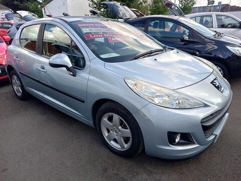 Peugeot 207 Hatchback 1.4 Verve Euro 5 5dr