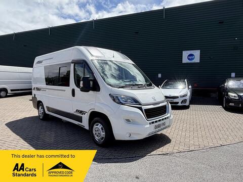 Peugeot Boxer Camper 2.0 BlueHDi 335 Professional L2 H2 Euro 6 5dr
