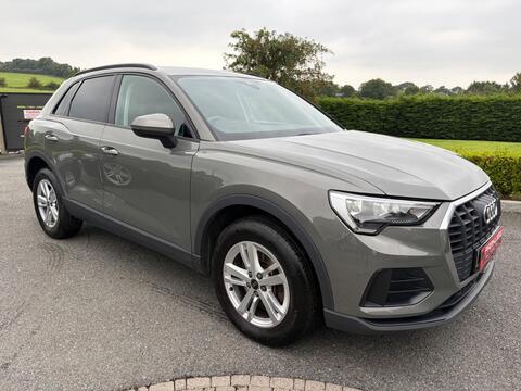 Audi Q3 SUV 1.4 TFSIe 45 Technik S Tronic Euro 6 (s/s) 5dr 13kWh