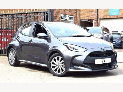 Toyota Yaris Hatchback 1.5 VVT-h Icon E-CVT Euro 6 (s/s) 5dr