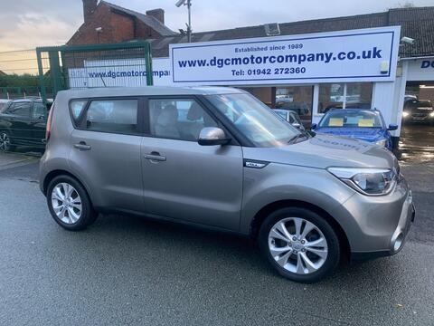 Kia Soul SUV 1.6 CRDi Connect Plus Euro 5 5dr
