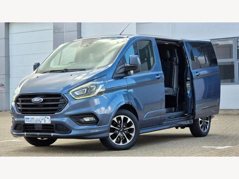 Ford Transit Custom Combi Van 2.0 320 EcoBlue Sport Crew Van Auto L1 H1 Euro 6 (s/s) 5dr