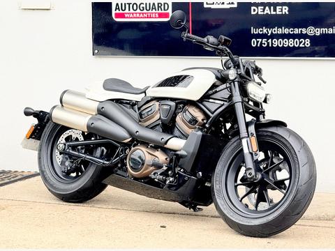 Harley-Davidson Sportster Custom Cruiser 1250 S
