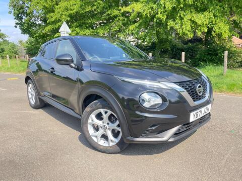 Nissan Juke SUV 1.0 DIG-T N-Connecta DCT Auto Euro 6 (s/s) 5dr