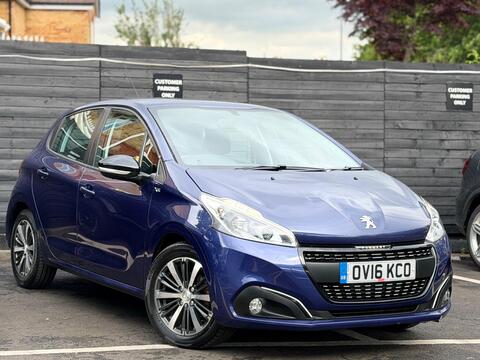 Peugeot 208 Hatchback 1.2 PureTech XS White Euro 6 5dr