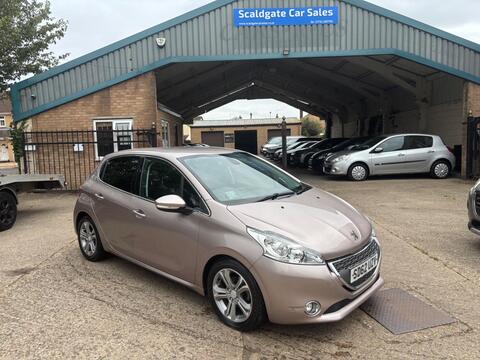 Peugeot 208 Hatchback 1.6 e-HDi Allure Euro 5 (s/s) 5dr