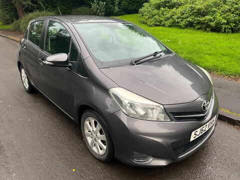 Toyota Yaris Hatchback 1.33 Dual VVT-i TR Euro 5 5dr