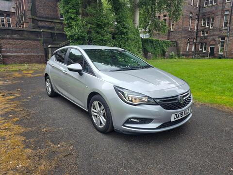 Vauxhall Astra Hatchback 1.6 CDTi ecoTEC BlueInjection Tech Line Nav Euro 6 5dr