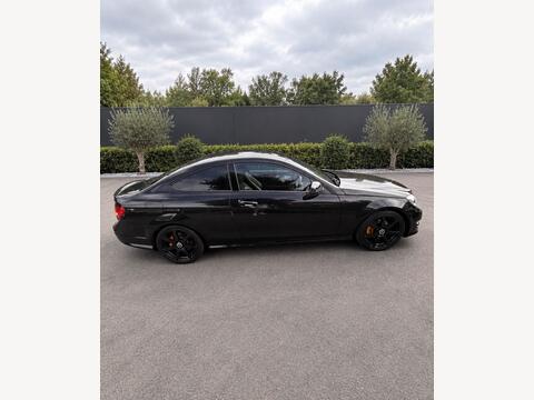 2015 Mercedes C Class, photograph 3