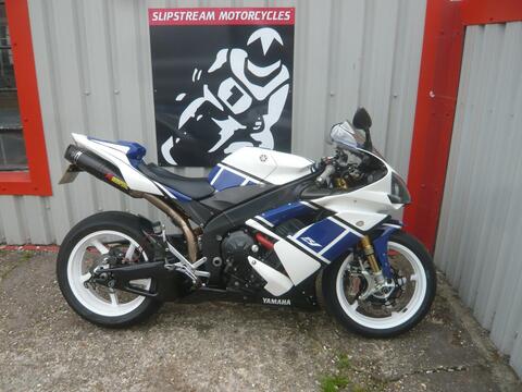 Yamaha R1 Super Sports 1000