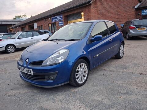 Renault Clio Hatchback 1.4 16v Dynamique S 3dr