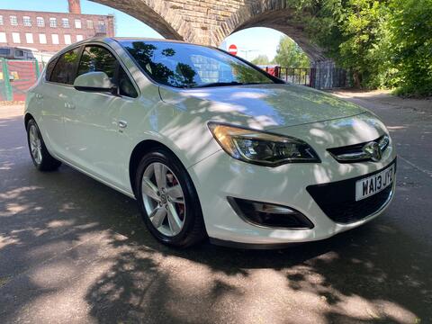 Vauxhall Astra Hatchback 1.7 CDTi ecoFLEX SRi Euro 5 5dr