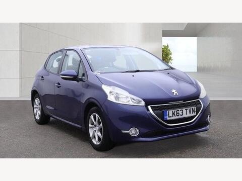 Peugeot 208 Hatchback 1.2 VTi Active Euro 5 5dr