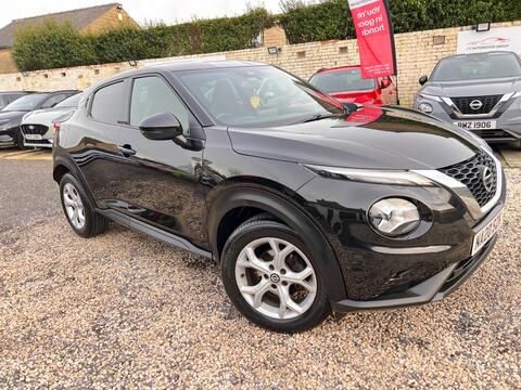 Nissan Juke SUV 1.0 DIG-T N-Connecta Euro 6 (s/s) 5dr