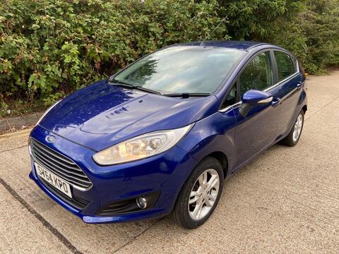 Ford Fiesta Hatchback 1.25 Zetec Euro 5 5dr