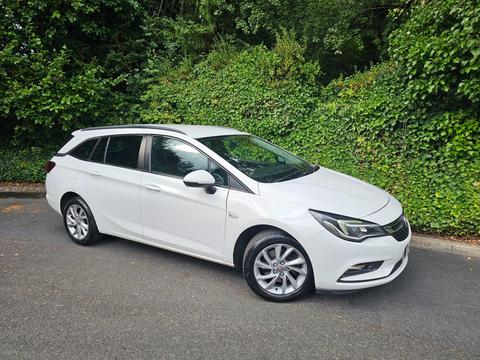 Vauxhall Astra Estate 1.6 CDTi BlueInjection Design Sports Tourer Euro 6 (s/s) 5dr