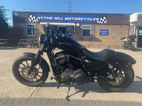 Harley-Davidson Sportster Custom Cruiser 883 XL883N Iron 883