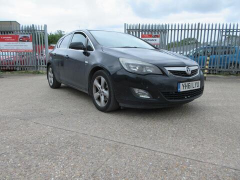 Vauxhall Astra Hatchback 2.0 CDTi ecoFLEX SRi Euro 5 (s/s) 5dr