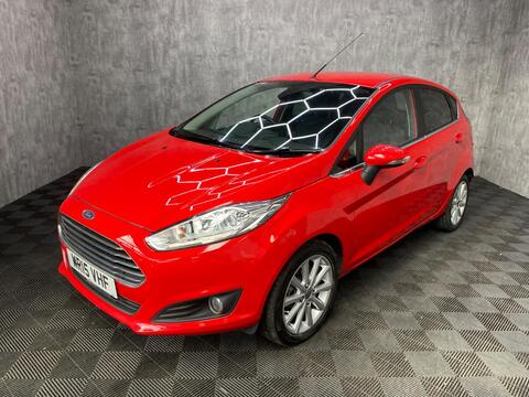 Ford Fiesta Hatchback 1.0T EcoBoost Titanium Euro 6 (s/s) 5dr