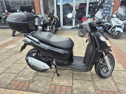 Piaggio Carnaby Scooter 125
