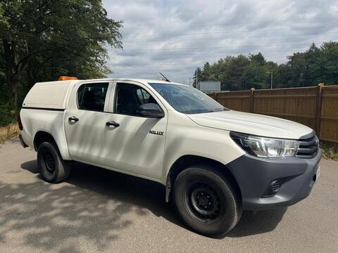 Toyota Hilux Pickup 2.4 D-4D Active 4WD Euro 6 4dr (3.5t)