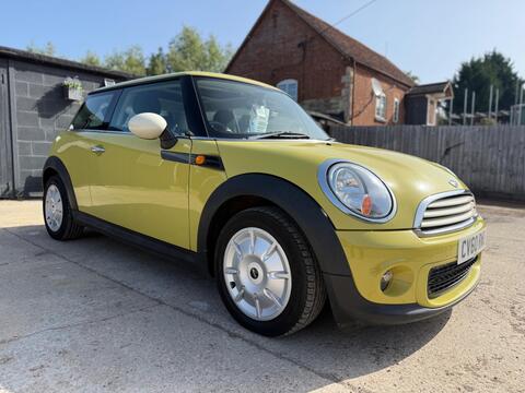 MINI Hatch Hatchback 1.6 One Minimalist Euro 5 3dr