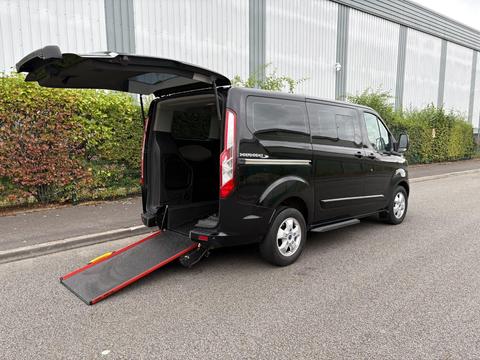 Ford Tourneo Custom Minibus 2.0 310 EcoBlue Titanium L1 Euro 6 (s/s) 5dr