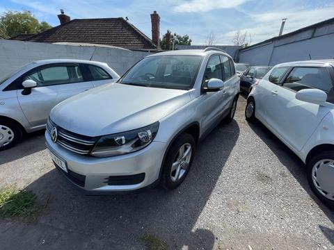 Volkswagen Tiguan SUV 2.0 TDI BlueMotion Tech S 4WD Euro 5 (s/s) 5dr
