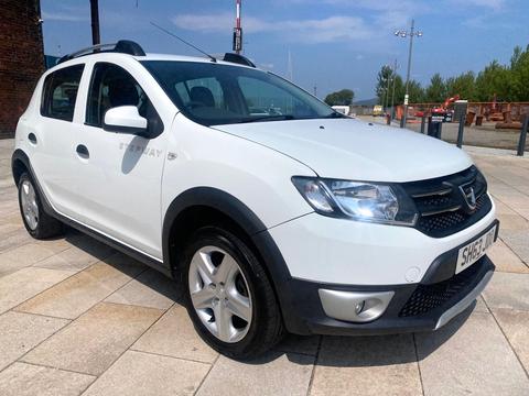 Dacia Sandero Stepway Hatchback 1.5 dCi Laureate Euro 5 5dr