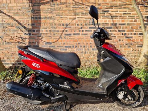 Sinnis Hero Scooter 125 CVT Euro 4
