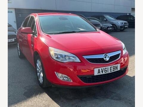 Vauxhall Astra Hatchback 2.0 CDTi ecoFLEX Elite Euro 5 (s/s) 5dr