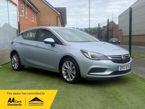 Vauxhall Astra Hatchback 1.4i Tech Line Euro 6 5dr
