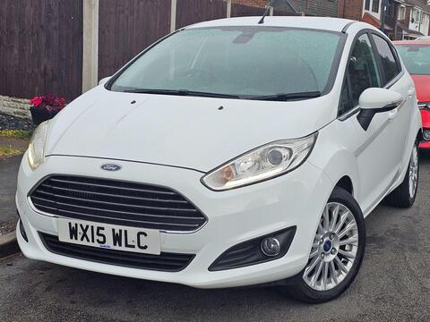 Ford Fiesta Hatchback 1.0T EcoBoost Titanium Euro 5 (s/s) 5dr