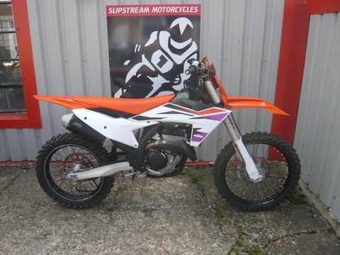 KTM 250 SX-F Unlisted
