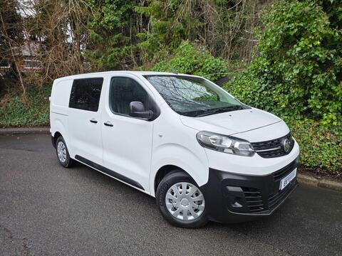 Vauxhall Vivaro Combi Van 2.0 TURBO D 3100 EDITION EURO6 CREW VAN