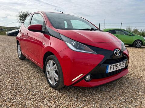 Toyota AYGO Hatchback 1.0 VVT-i x-pression x-wave Euro 5 5dr Euro 5