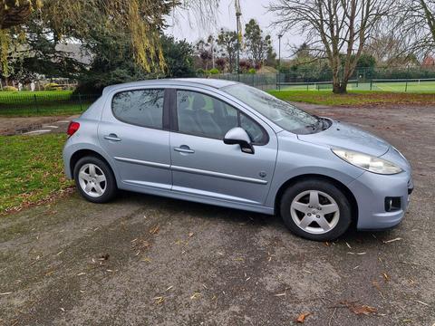 Peugeot 207 Hatchback 1.4 Envy Euro 5 5dr